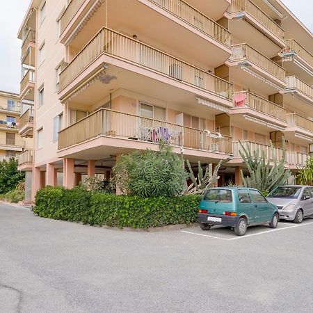 Near The Sea - Wifi And Parking Apartment Ventimiglia Bagian luar foto