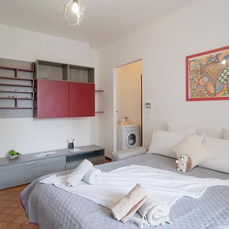 Near The Sea - Wifi And Parking Apartment Ventimiglia Bagian luar foto