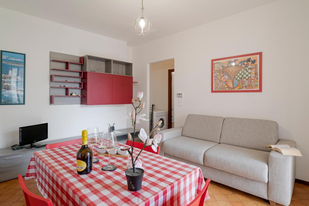 Near The Sea - Wifi And Parking Apartment Ventimiglia Bagian luar foto