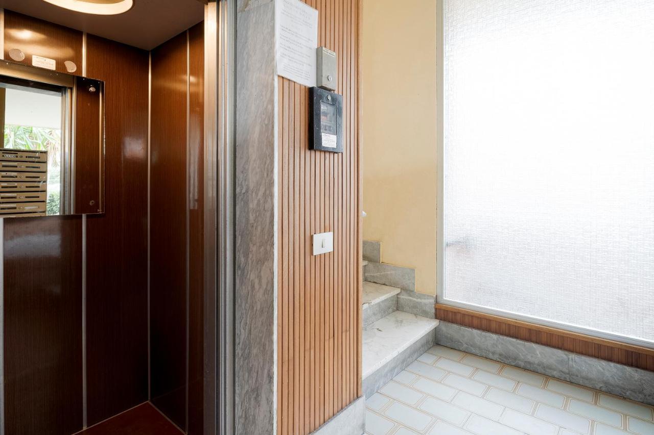 Near The Sea - Wifi And Parking Apartment Ventimiglia Bagian luar foto