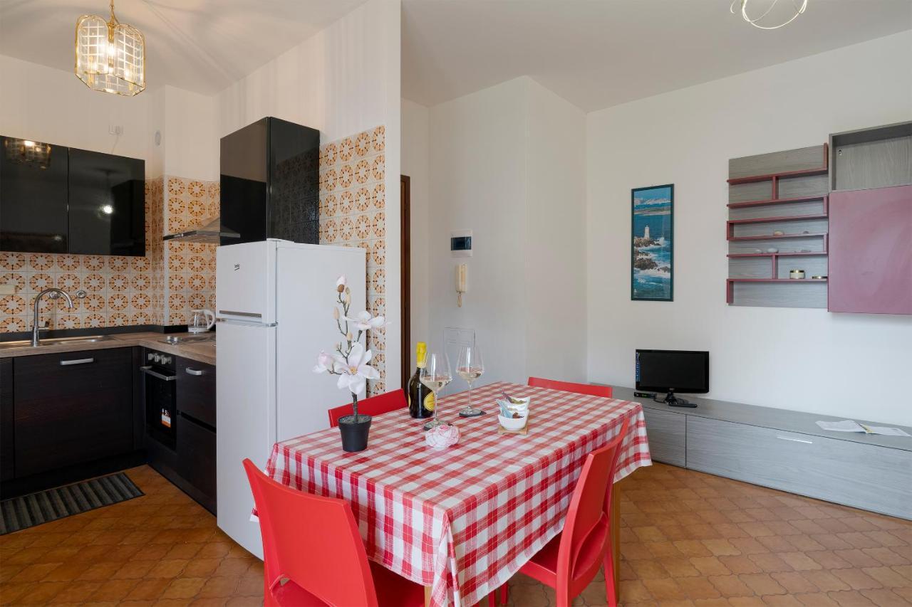 Near The Sea - Wifi And Parking Apartment Ventimiglia Bagian luar foto